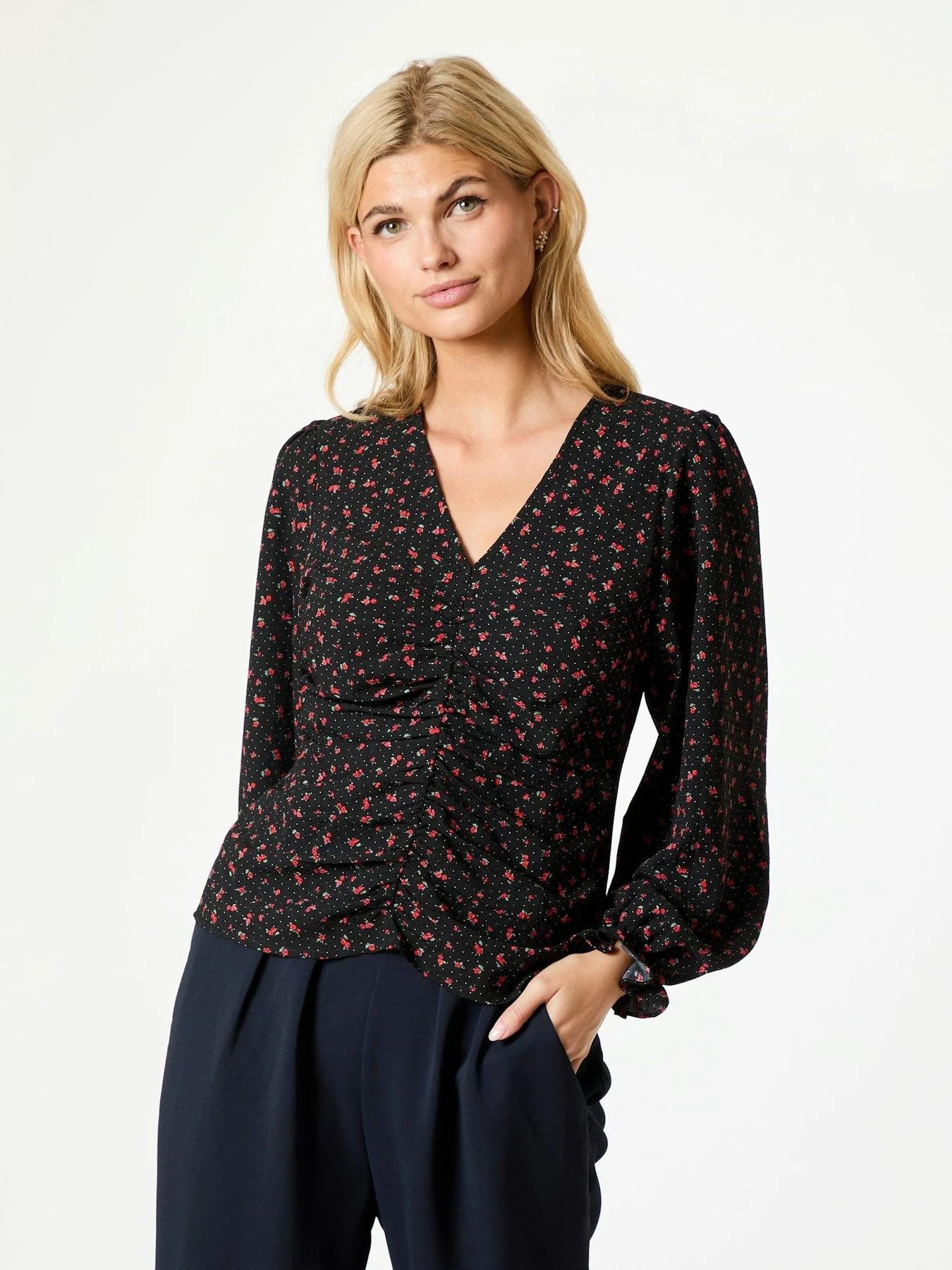 Neo Noir Katinka Floral Dots Blouse