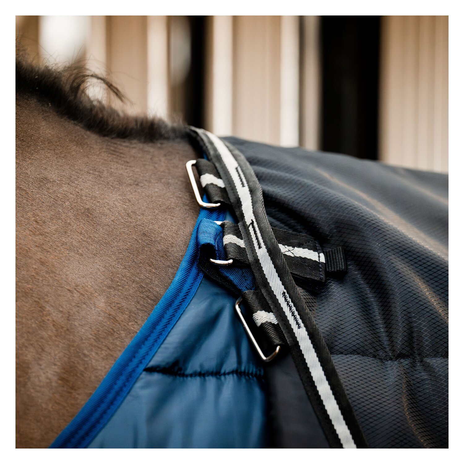HORSEWARE Stalldecke Easy-Layer Stable 100g  - black / black&silver