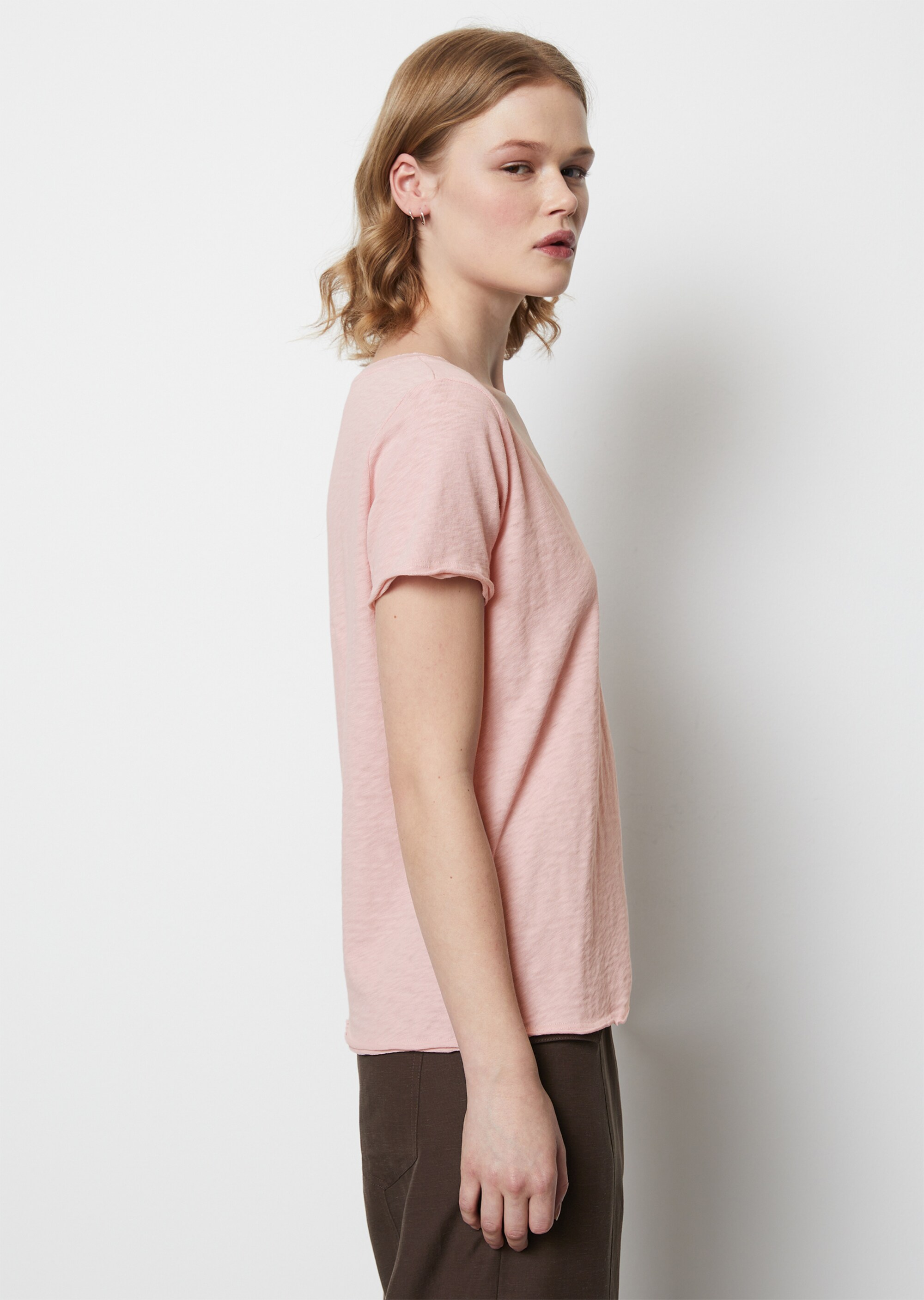 V-Neck-T-Shirt regularaus softem Organic-Slub-Cotton