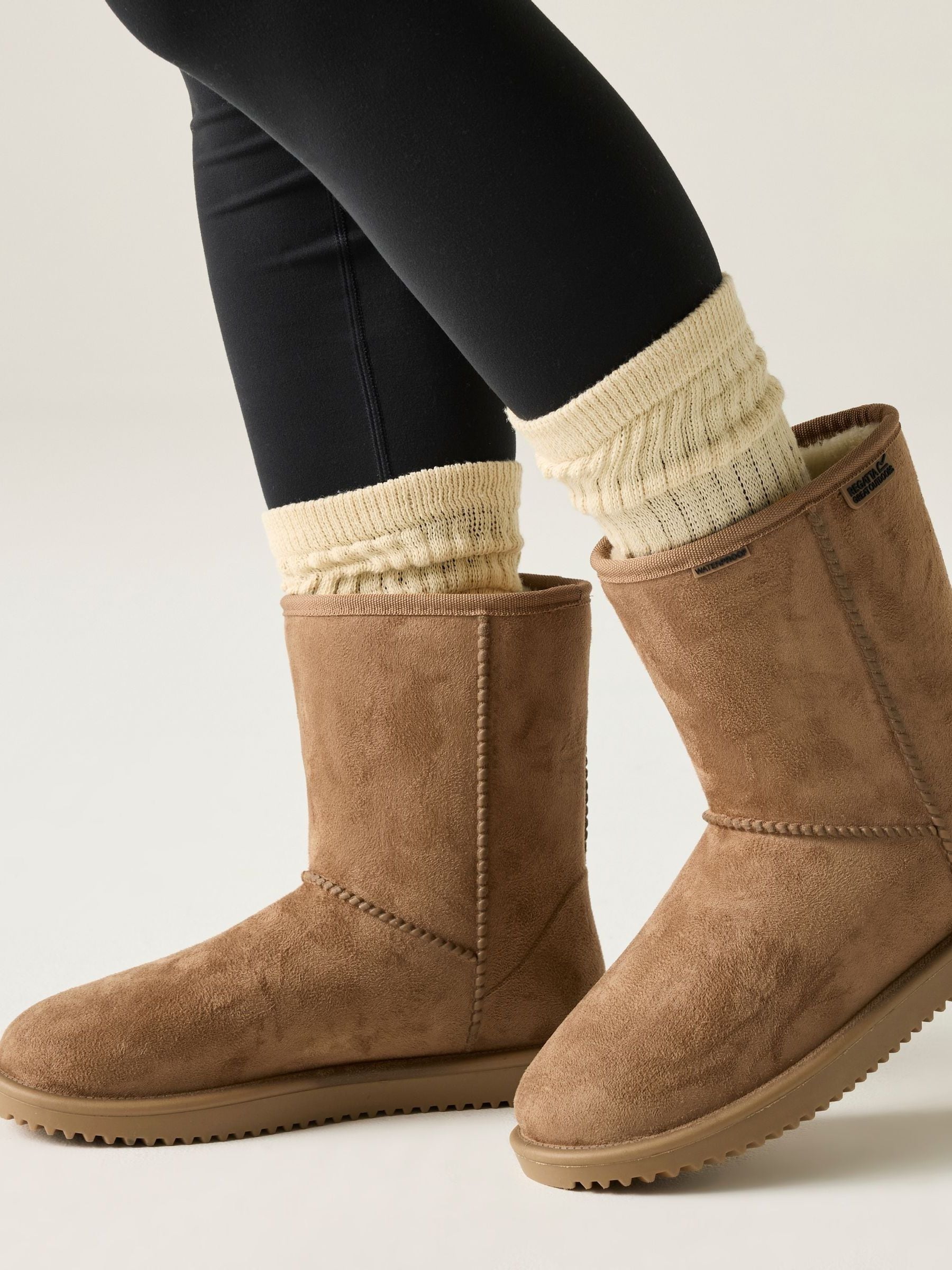 Bruin - Regatta Risley Behaaglijke halflange waterdichte Boots met voering van imitatiebont