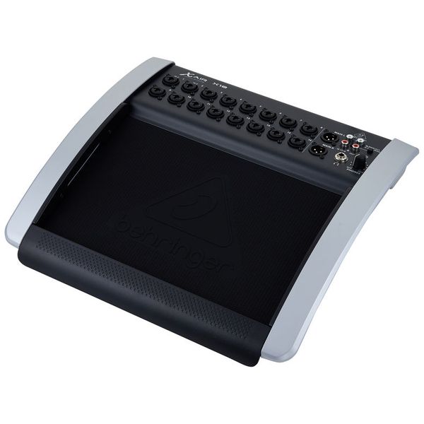Behringer X18