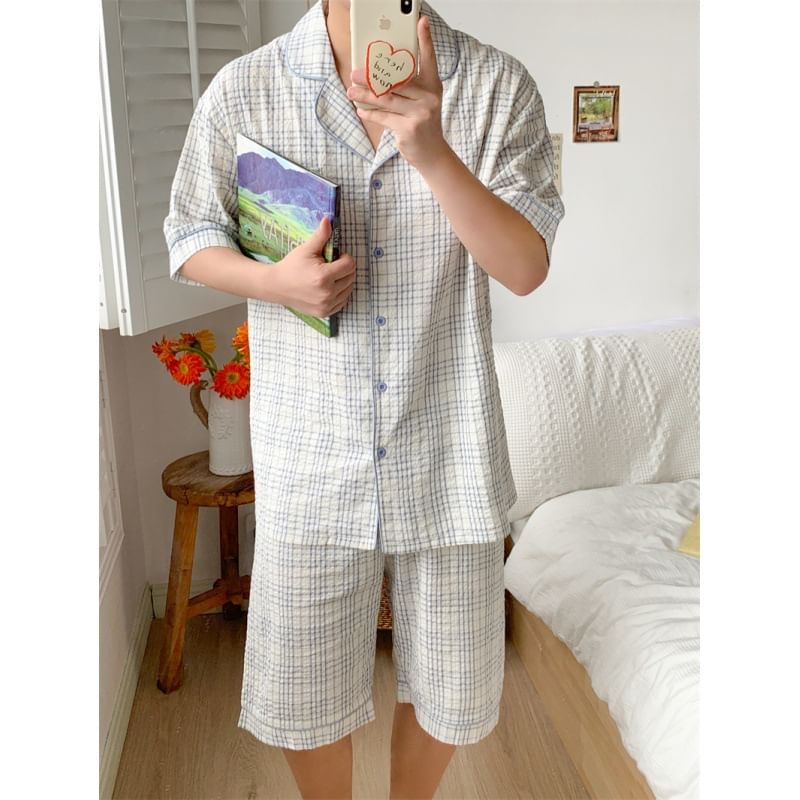 Sadelle - Bijpassende pyjama-shirt met korte mouwen en ruitmotief in paars / shorts / mouwloze pyjamajurk / set