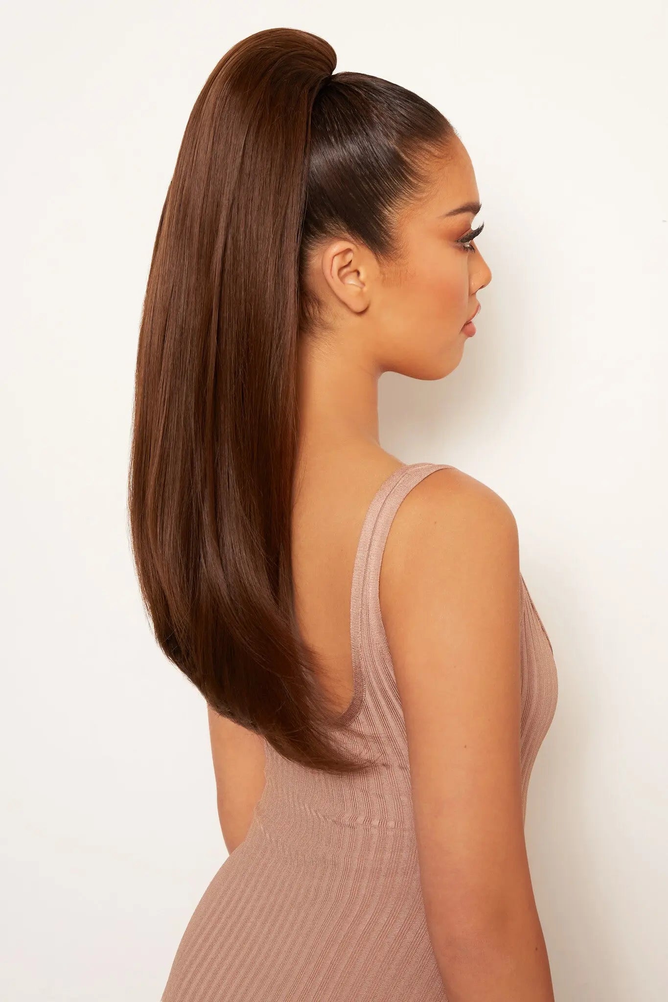 Sleek Full Body 22 Inch Ponytail Chocolate Brown