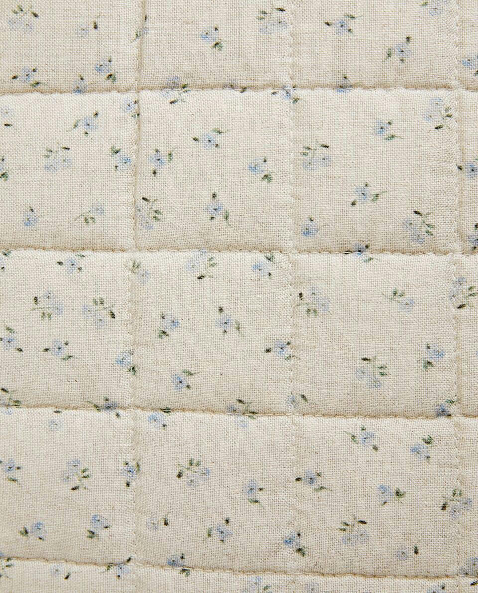 CAPA DE ALMOFADA COM ESTAMPA FLORAL