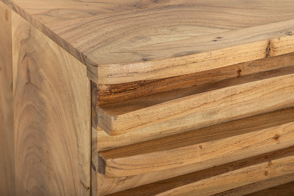 Hängendes TV-Lowboard RELIEF 200cm natur Akazienholz massiv mit aufwändiger Front