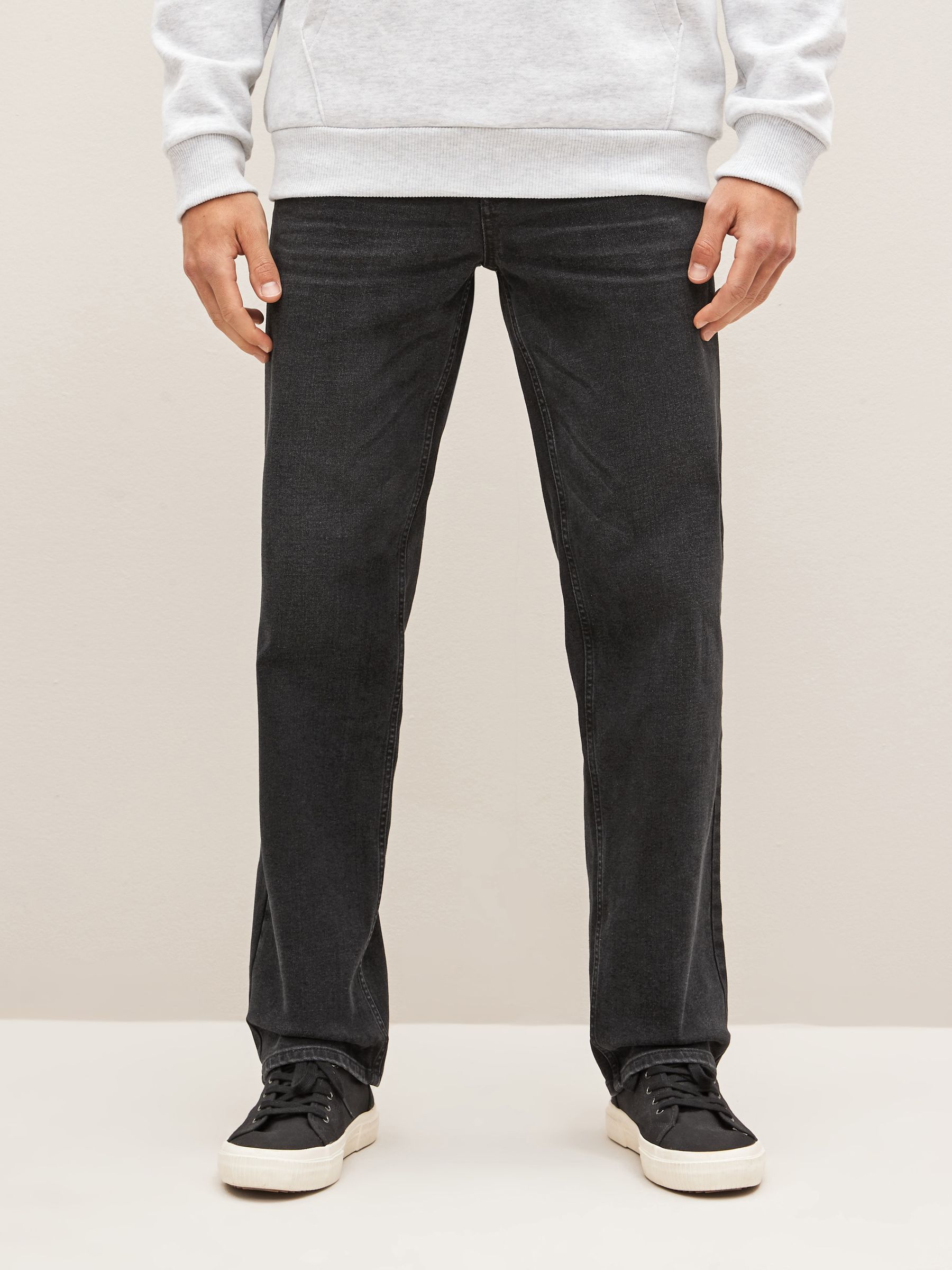 Zwart - Straight-fit Essential stretchy jeans met rechte pasvorm