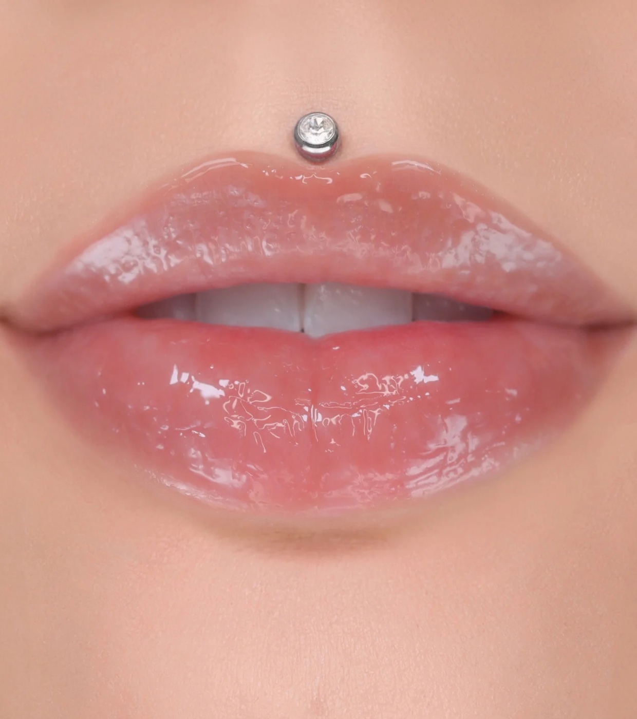 Jeffree Star Cosmetics - Bálsamo labial líquido - Nude Jeffree