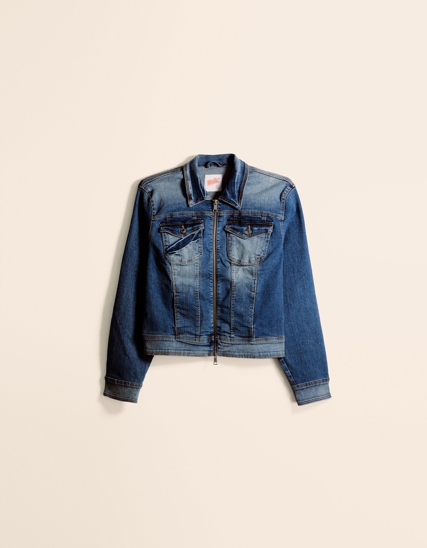 Jaqueta jeans com zíper
