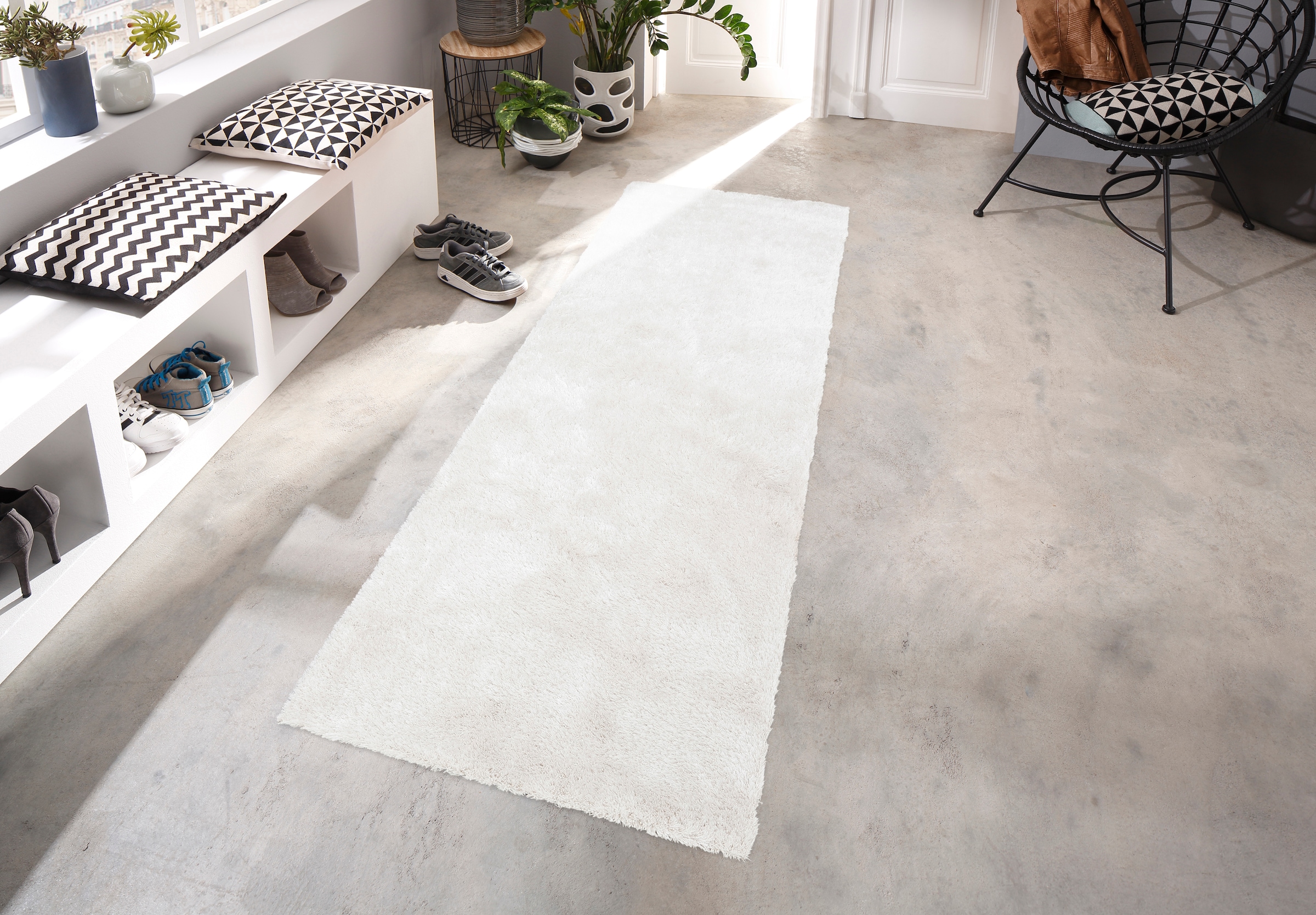 Bruno Banani Hochflor-Läufer »Dana Teppich, Kundenliebling« rechteckig 30 mm Höhe Brücke, uni, weich, Mikrofaser, Diele, Flur, Wohnzimmer, Schlafzimmer