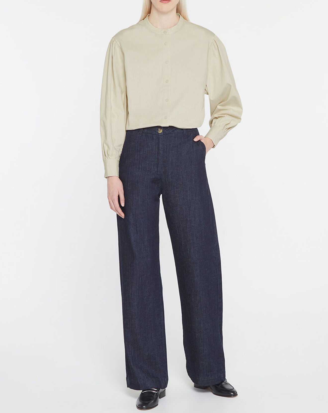 Galeries Lafayette Chemise en Coton Cachou col officier écrue