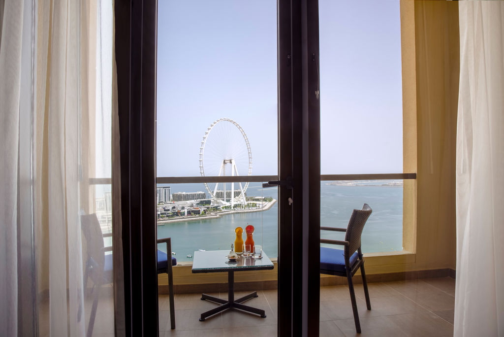 Amwaj Rotana Logies en ontbijt - Hotel