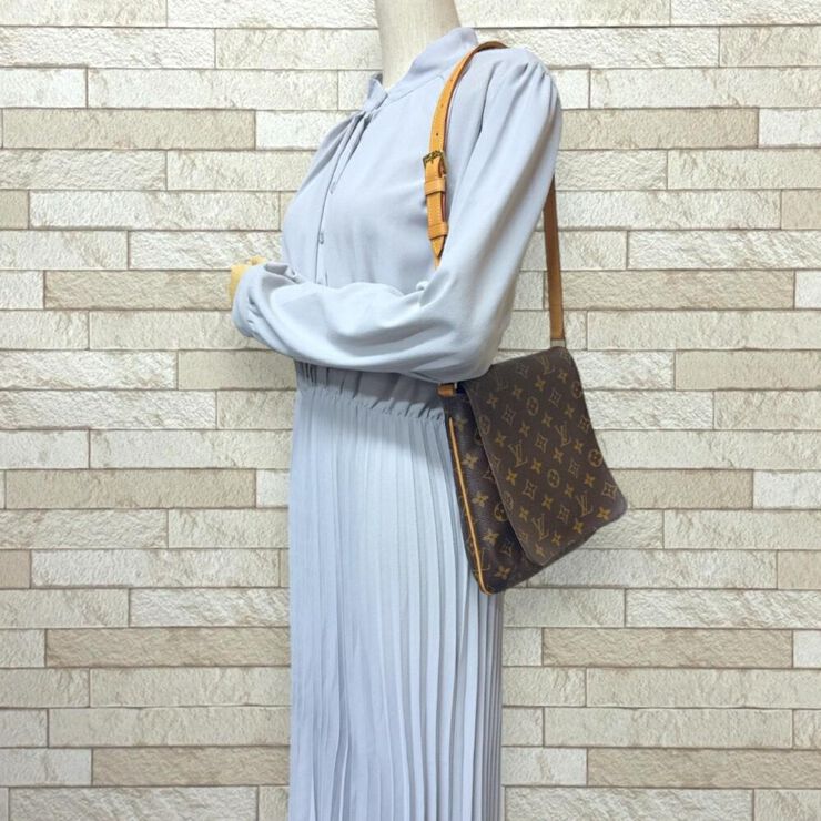 Louis Vuitton Vintage Louis Vuitton Musette Salsa Brown