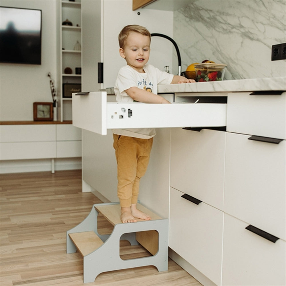 Step Stool Grey - Duck Woodworks → Luksusbaby.dk