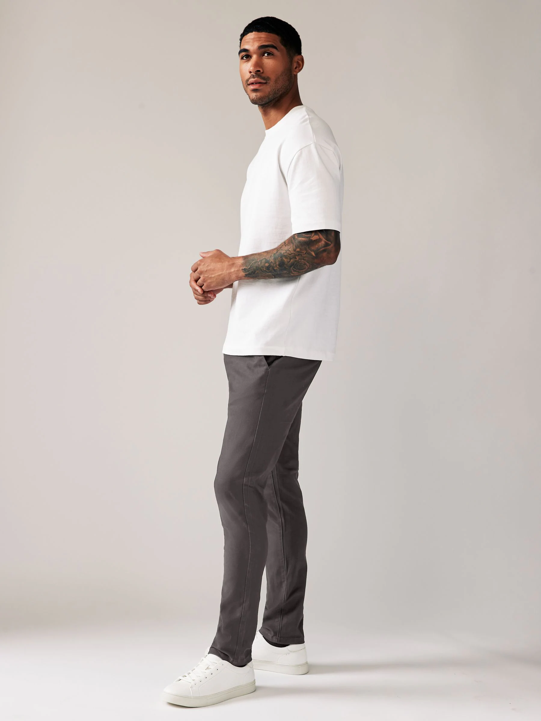Donkergrijs - Skinny-fit stretchchino