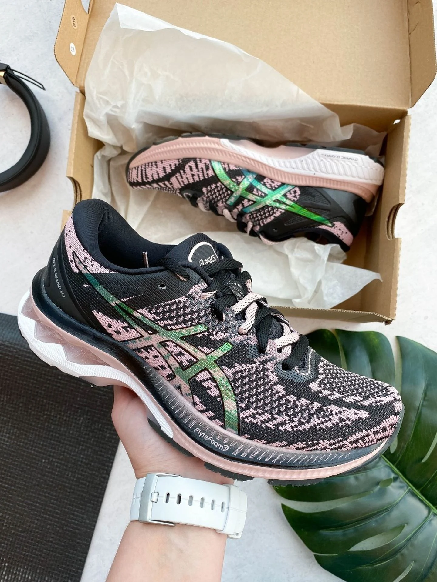 Gel-Kayano 27