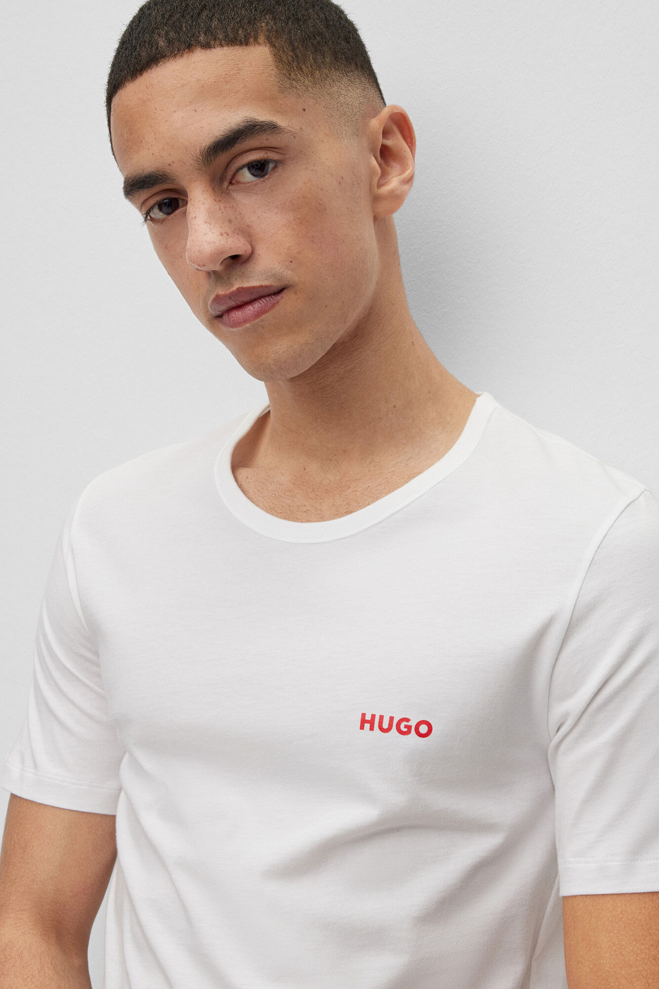 Pacote com 3 camisetas