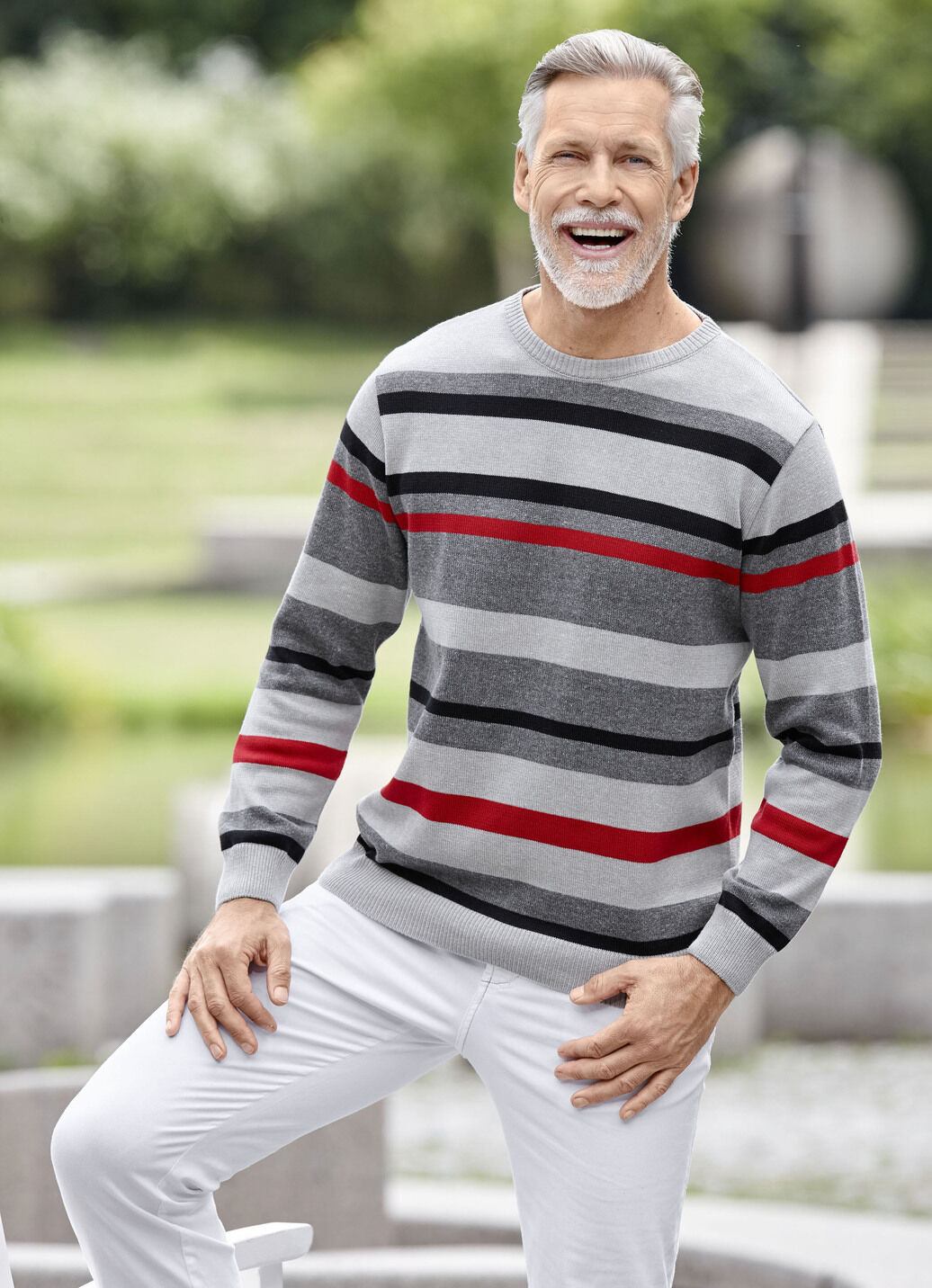 Modischer Rundhalspullover in 2 Farben