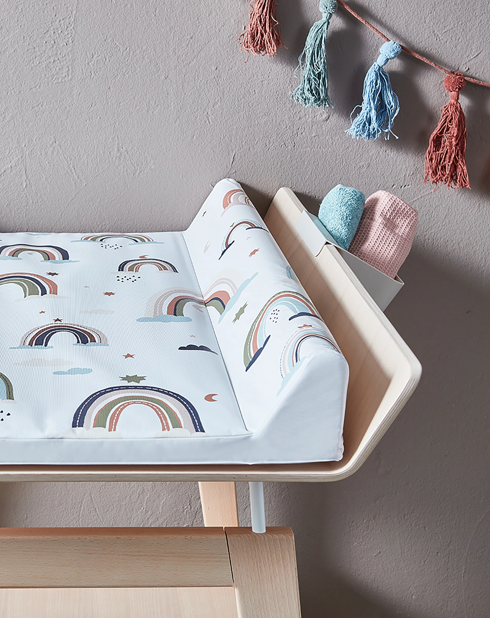 Keilwickelauflage BOHO RAINBOW (70x50) in weiß