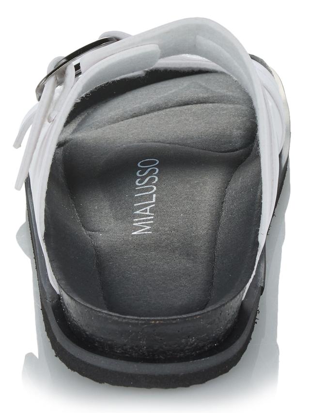 Pantolette in Lack-Optik