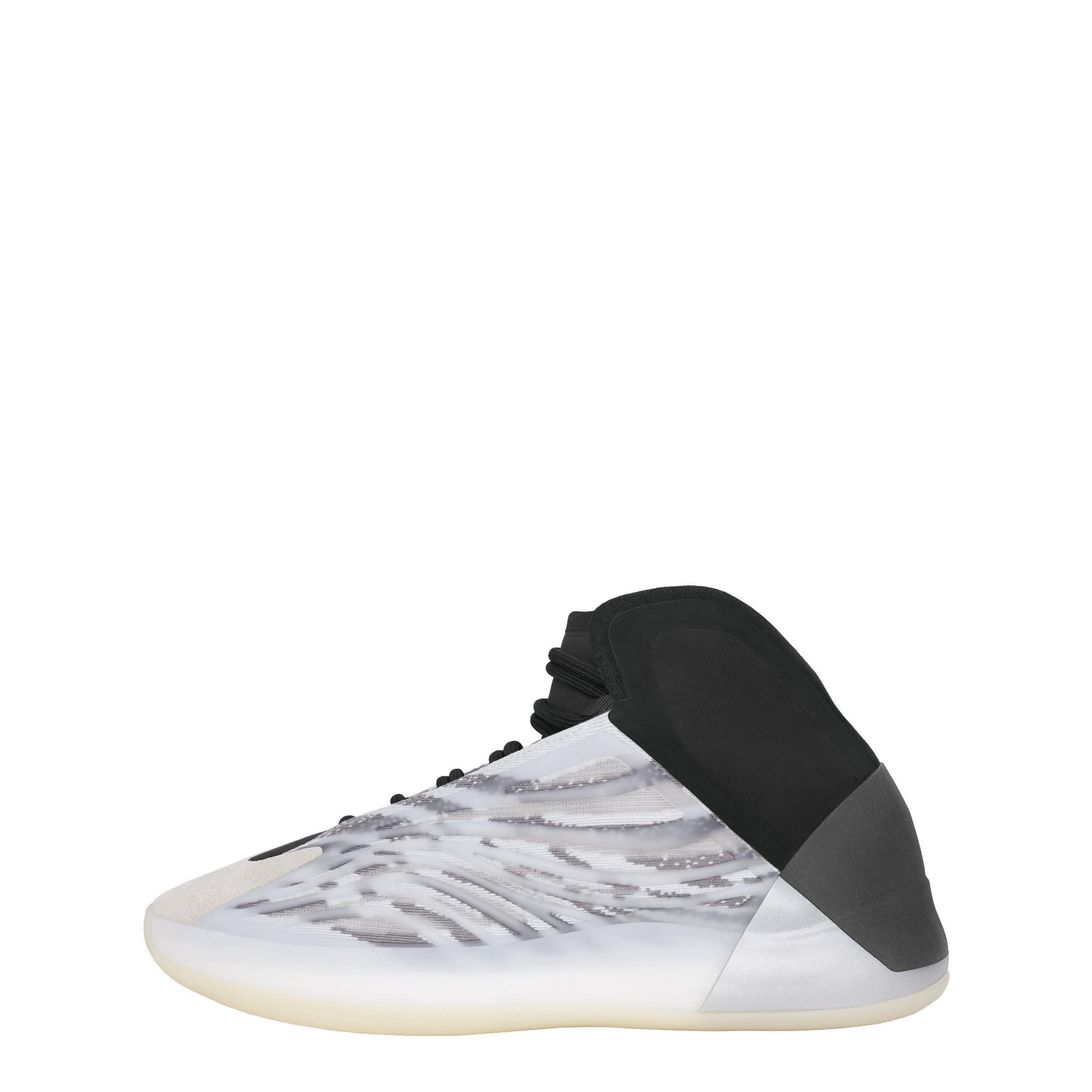 Yeezy Quantum Sneakers