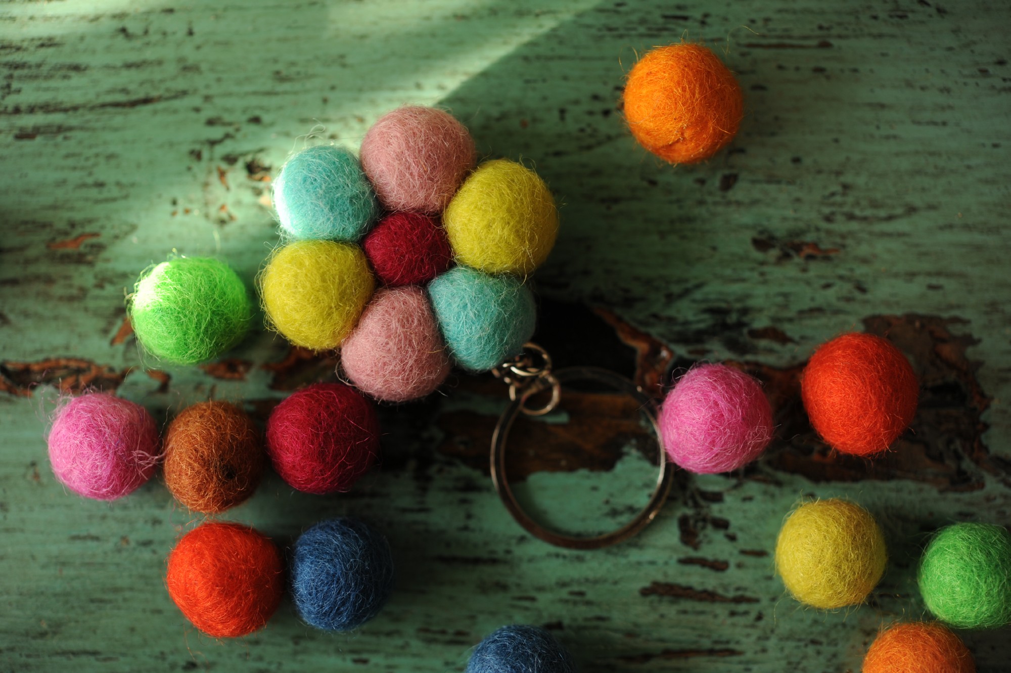 Schlüsselanhänger 'Blüte', aus Filz, multicolor günstig bestellen
