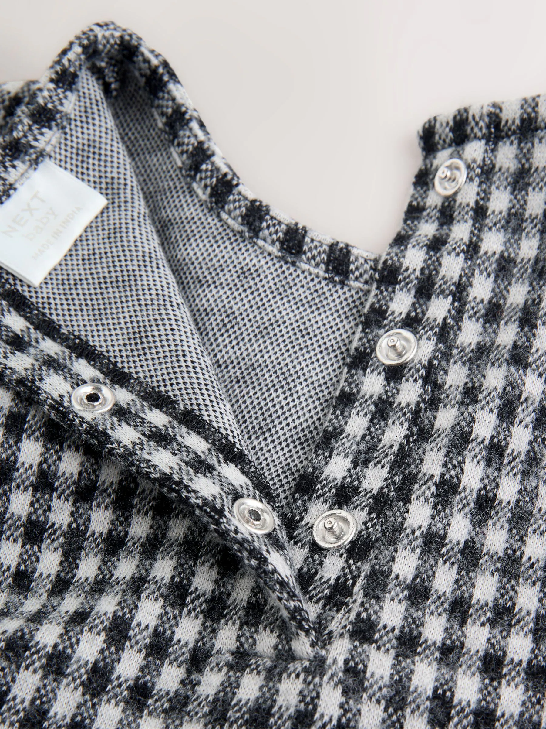 Zwart/grijs geruit - Baby jurk met lange mouwen en stroken met maillot (0mnd -2jr)