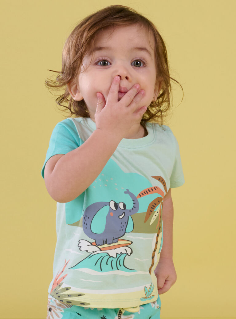 T-shirt vert d'eau à motifs éléphant surfeur et plage