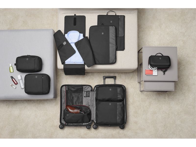 Victorinox Necessaire Travel Essentials Hanging, Schwarz Praktische Kulturtasche mit Haken