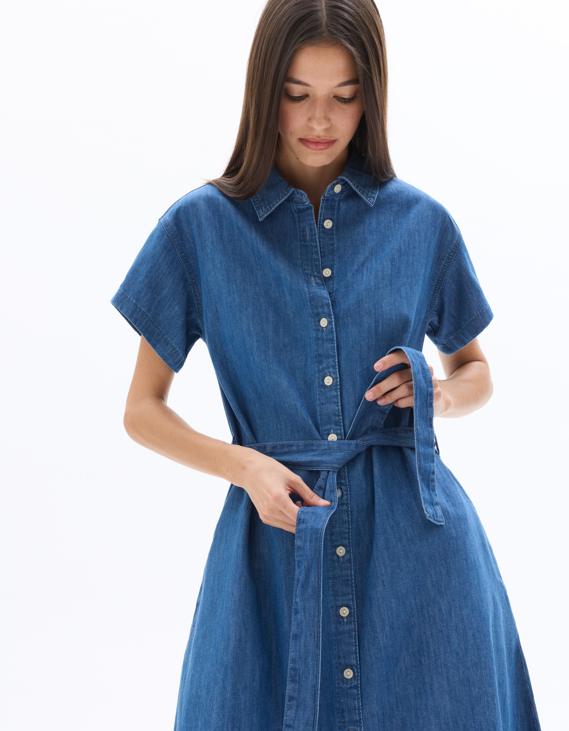 Robe chemise longue en jean - bleu