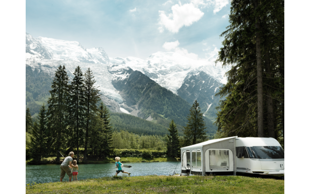 Thule Panorama Markisenzelt für Ducato / Jumper / Boxer / Movano > 2022 H2 Lift roof mit Markise Omnistor 5200
