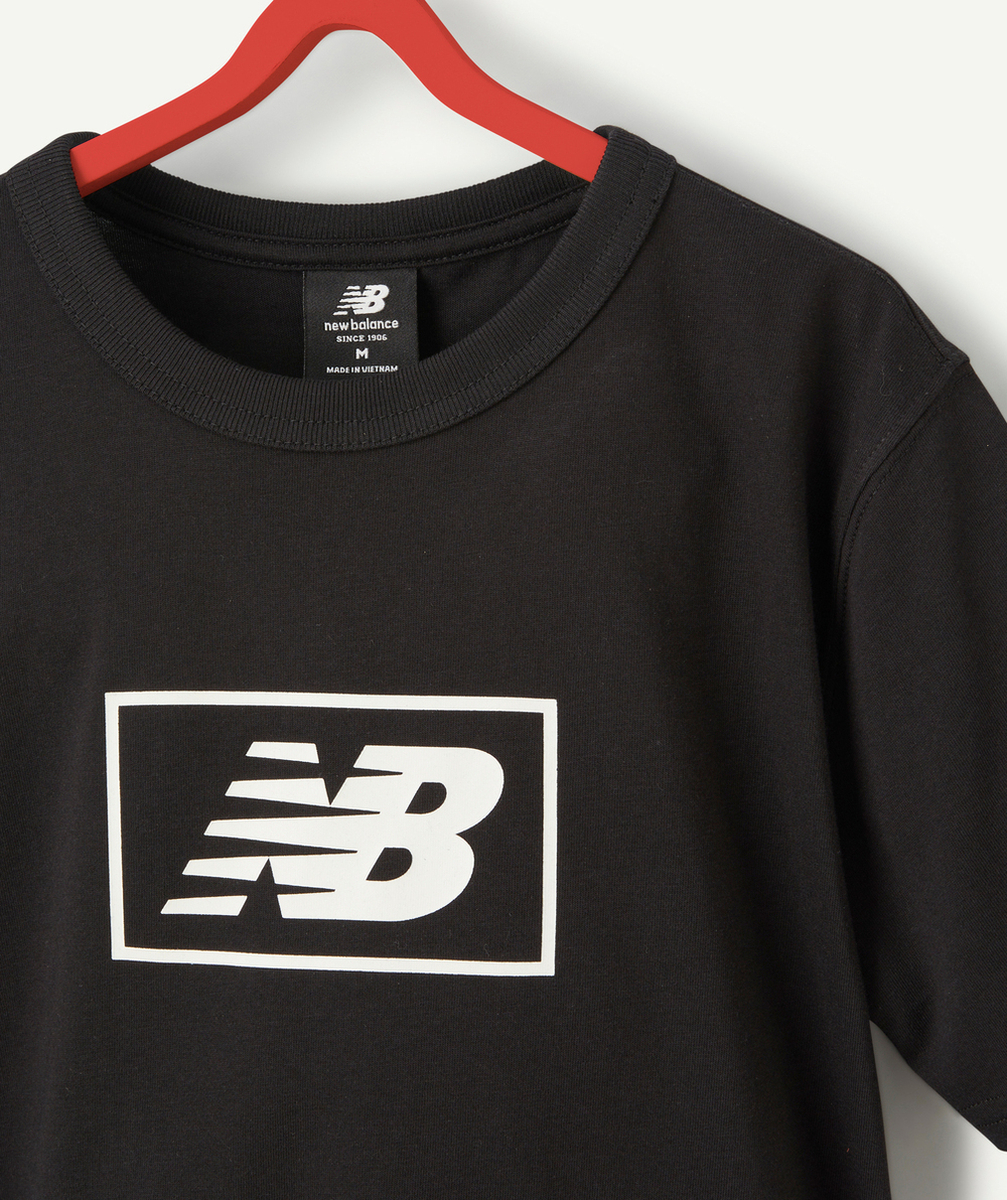 NEW BALANCETEE-SHIRT MANCHES COURTES NOIR ENFANT LOGO BLANC