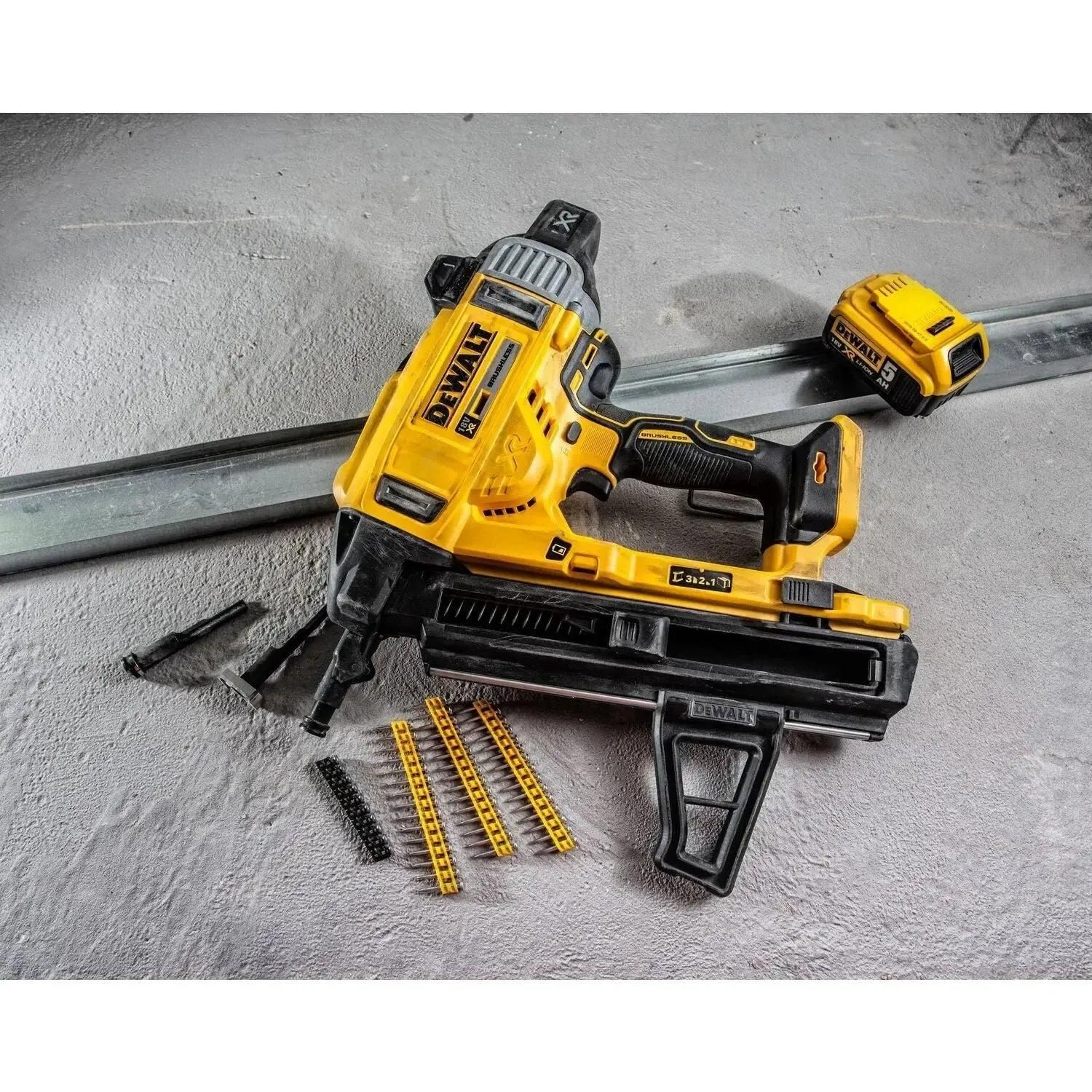 DeWALT DCN890N Accu betontacker 18V XR Basic Body