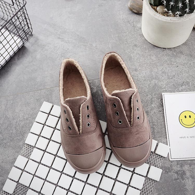 Solejoy - Instapsneakers met fleecevoering en ringetjes