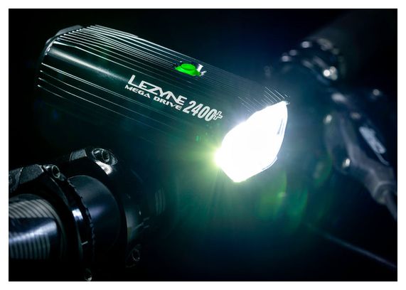 Éclairage Avant Lezyne Mega Drive 2400  Noir