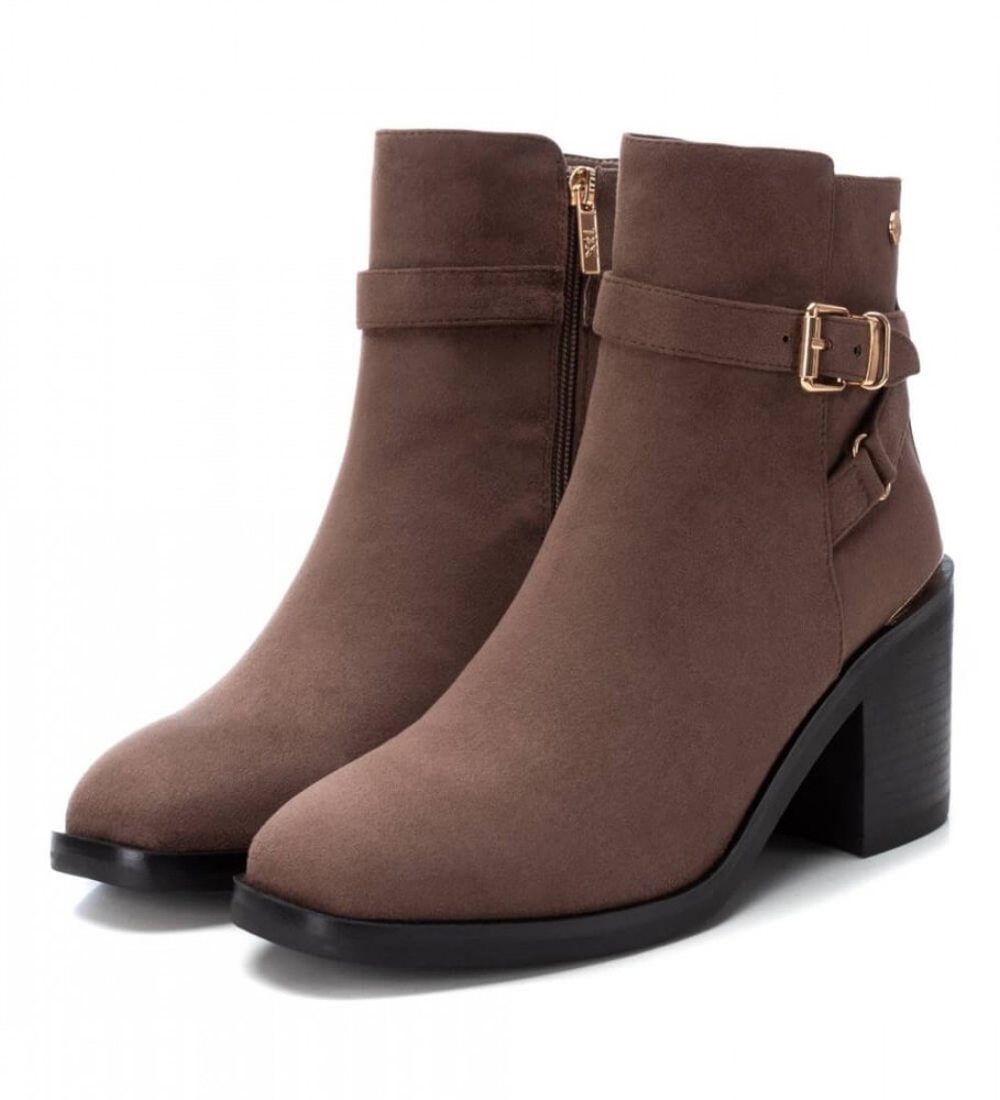 Botas de cano curto Xti 141735 cor taupe - altura do salto: 7 cm