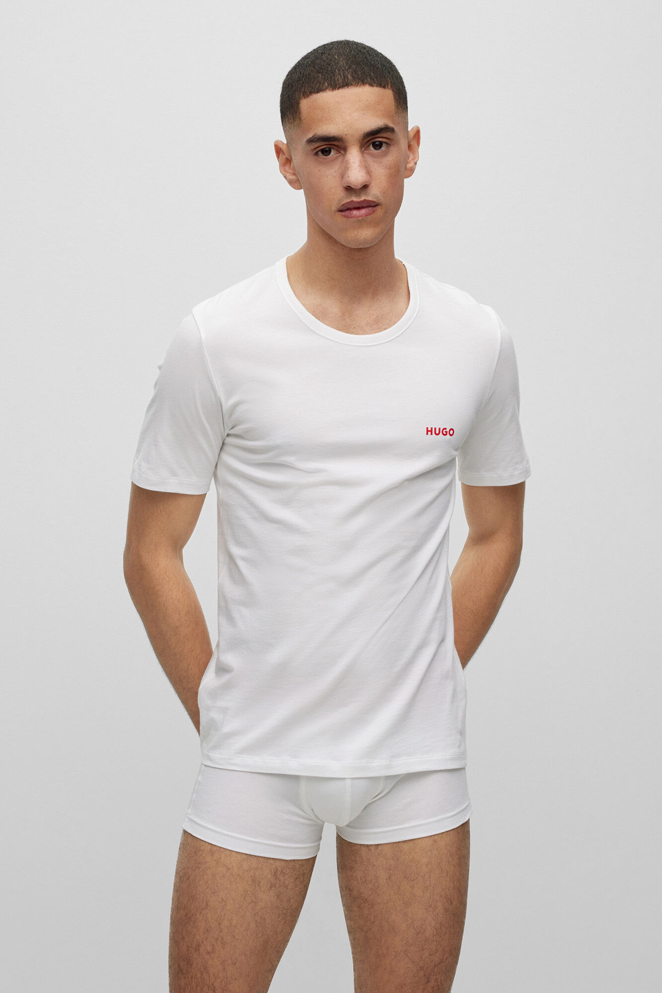 Pacote com 3 camisetas