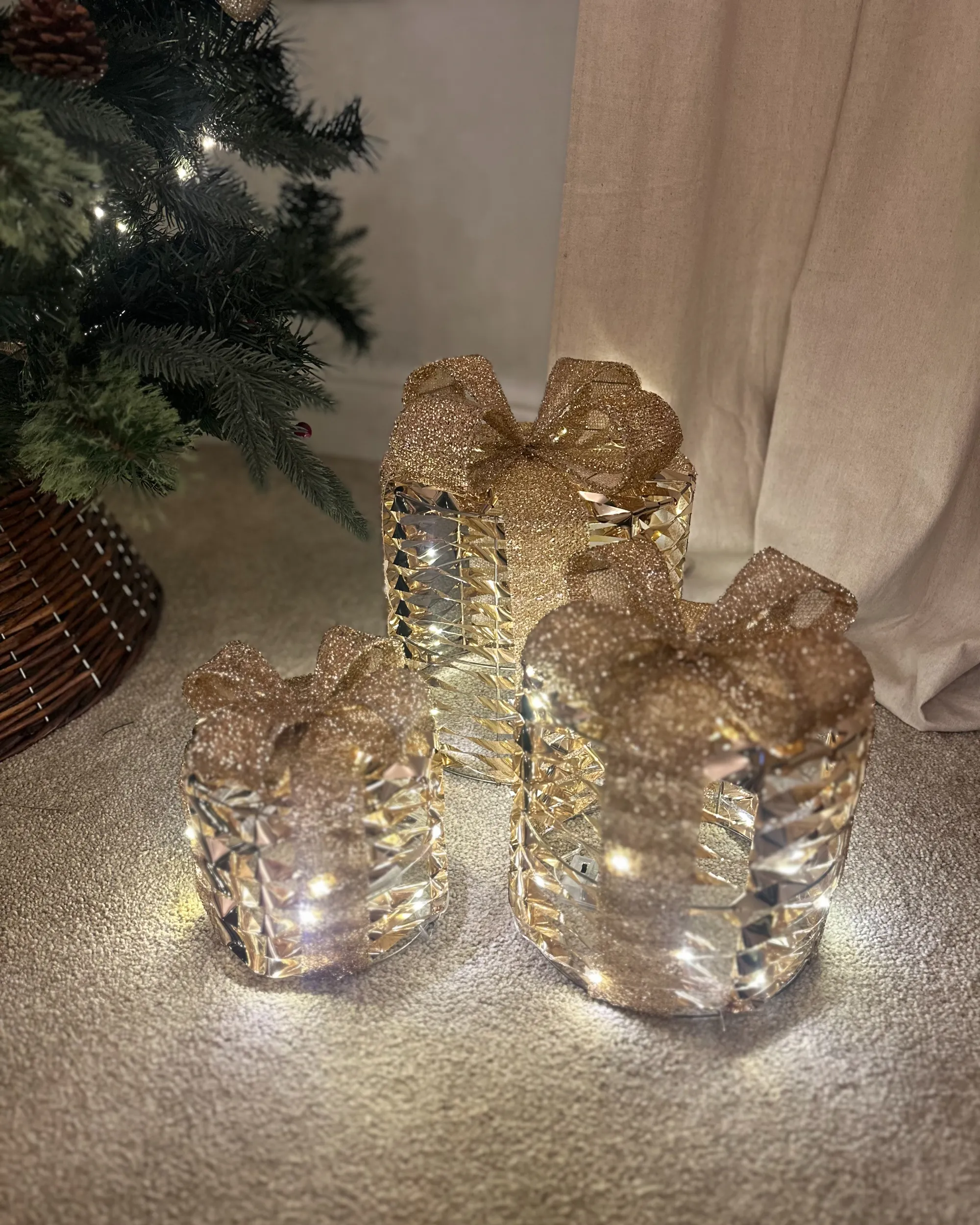 Set van 3 kerstdecoraties LED SLIVSO Kerstcadeaus 20/25/30 cm Goud