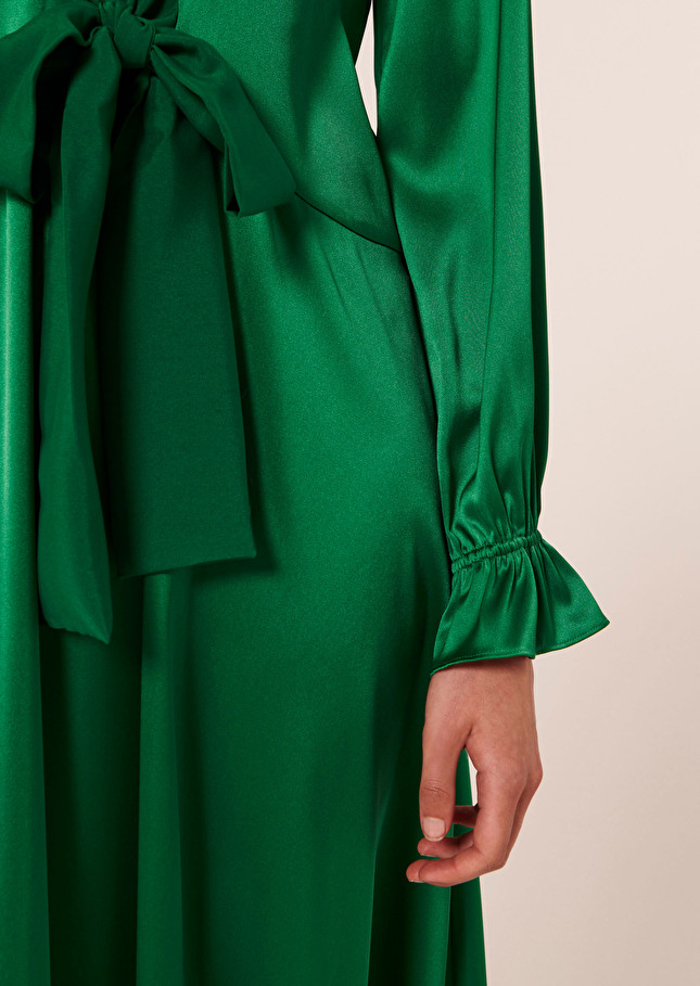 Robe Ronnieverte en satin fluide