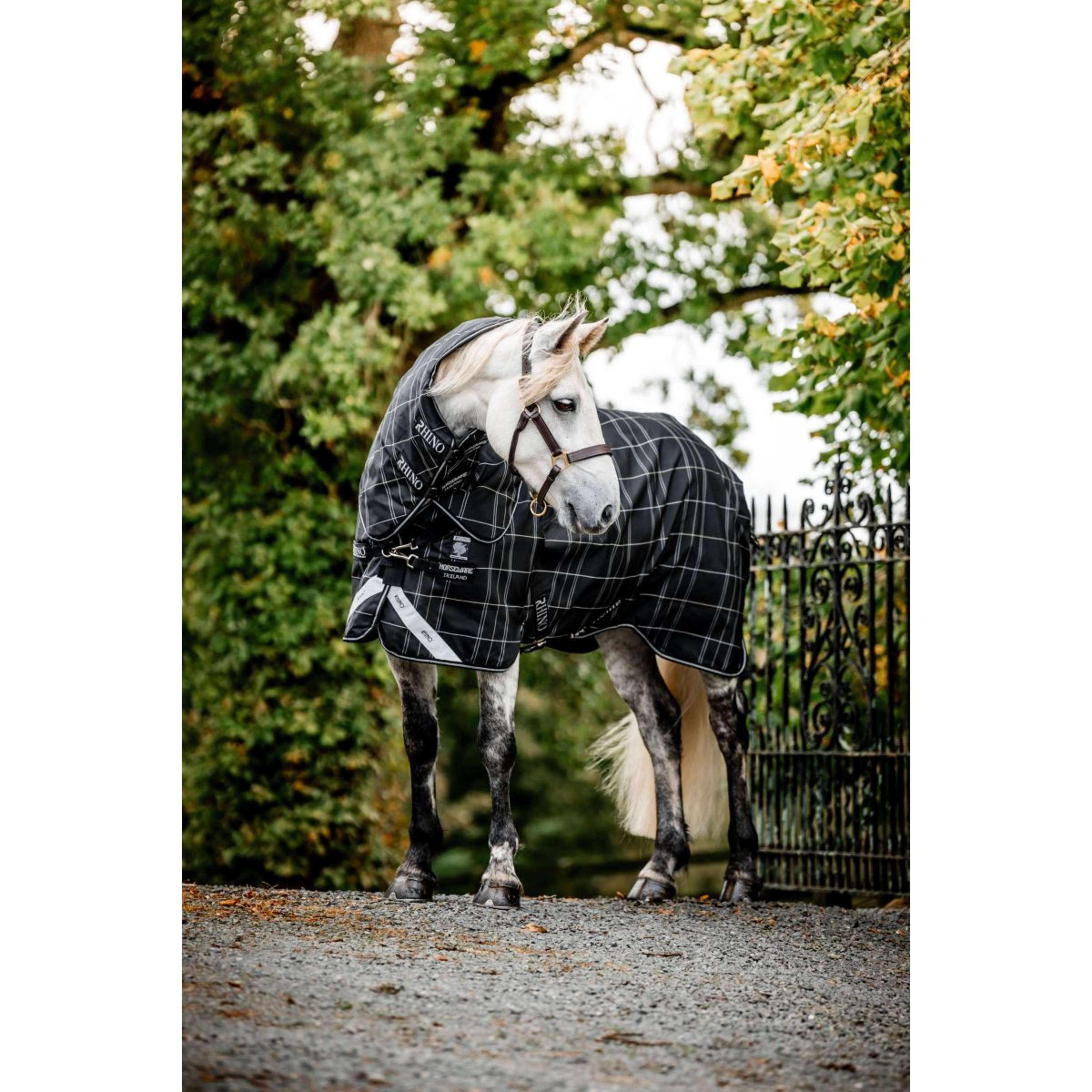 Rhino Turnout Plus Pony Bundle 0g + 200g Black Check/Black/White