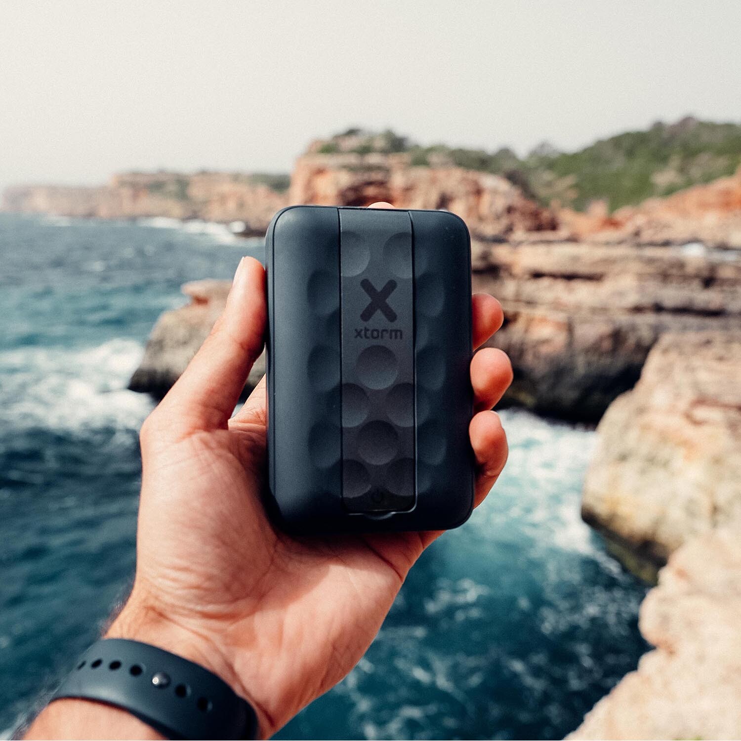 Xtorm Magnetic Wireless Powerbank 10000