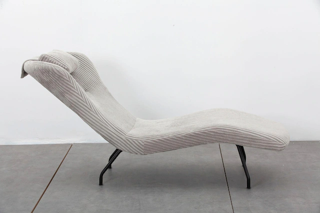 SalesFever Relaxsessel »Komfortabler Sessel zum Entspannen« Moderne Relaxliege: Gemütlichkeit trifft Cord-Bezug
