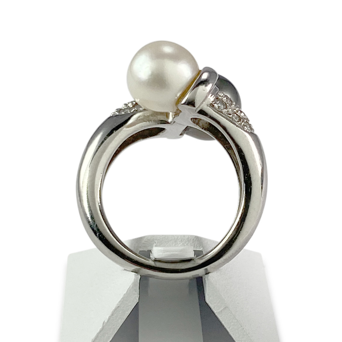 Bague d'occasion or 750 blanc perle de culture diamants