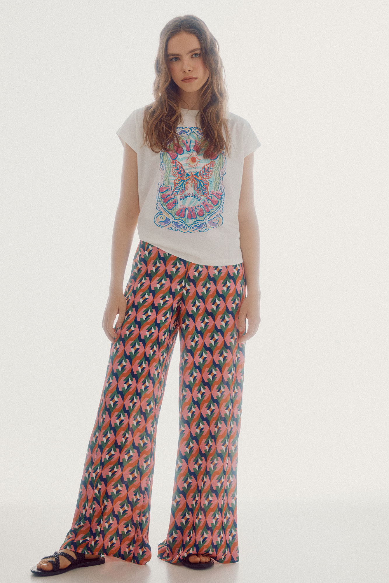 Camiseta oversized com estampa posicionada - Branca