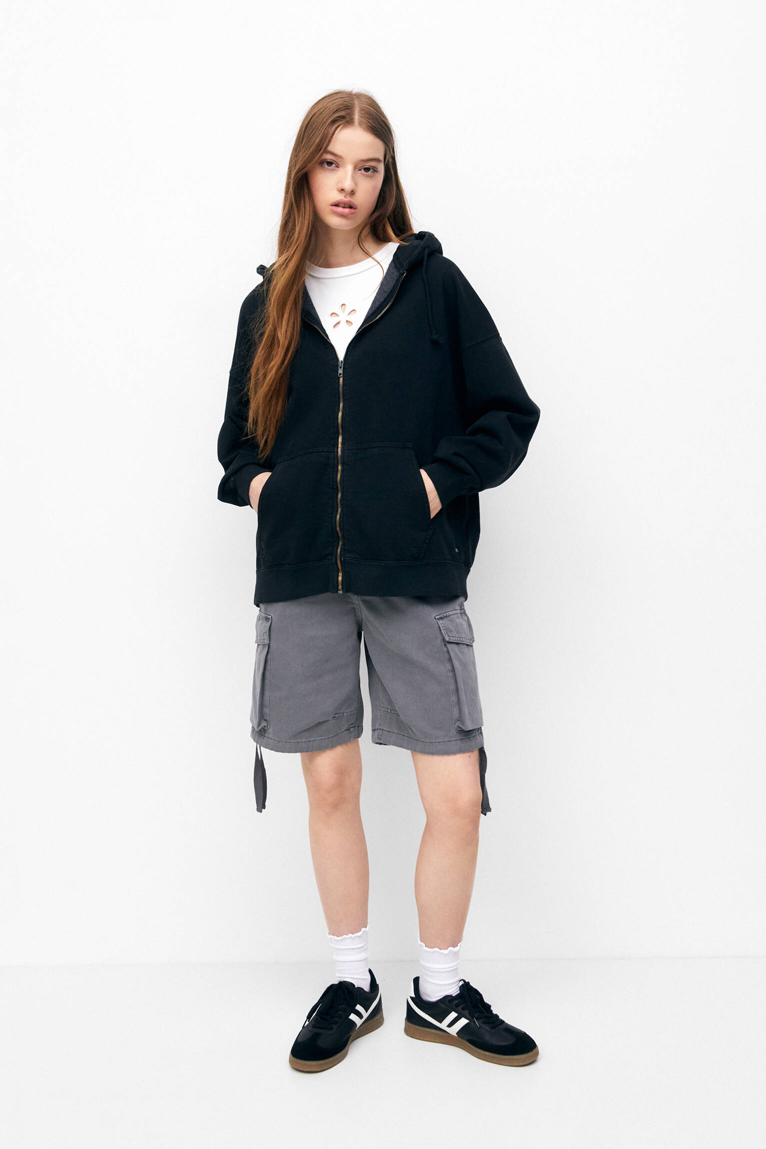 MOLETOM OVERSIZED COM ZÍPER - PRETO - ENTREGA RETARDA