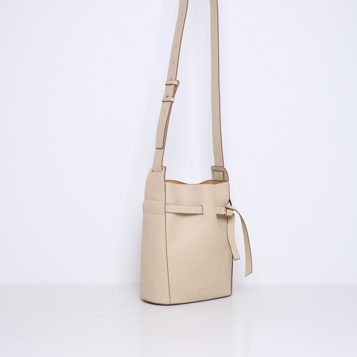 JACKIE | LIMESTONE