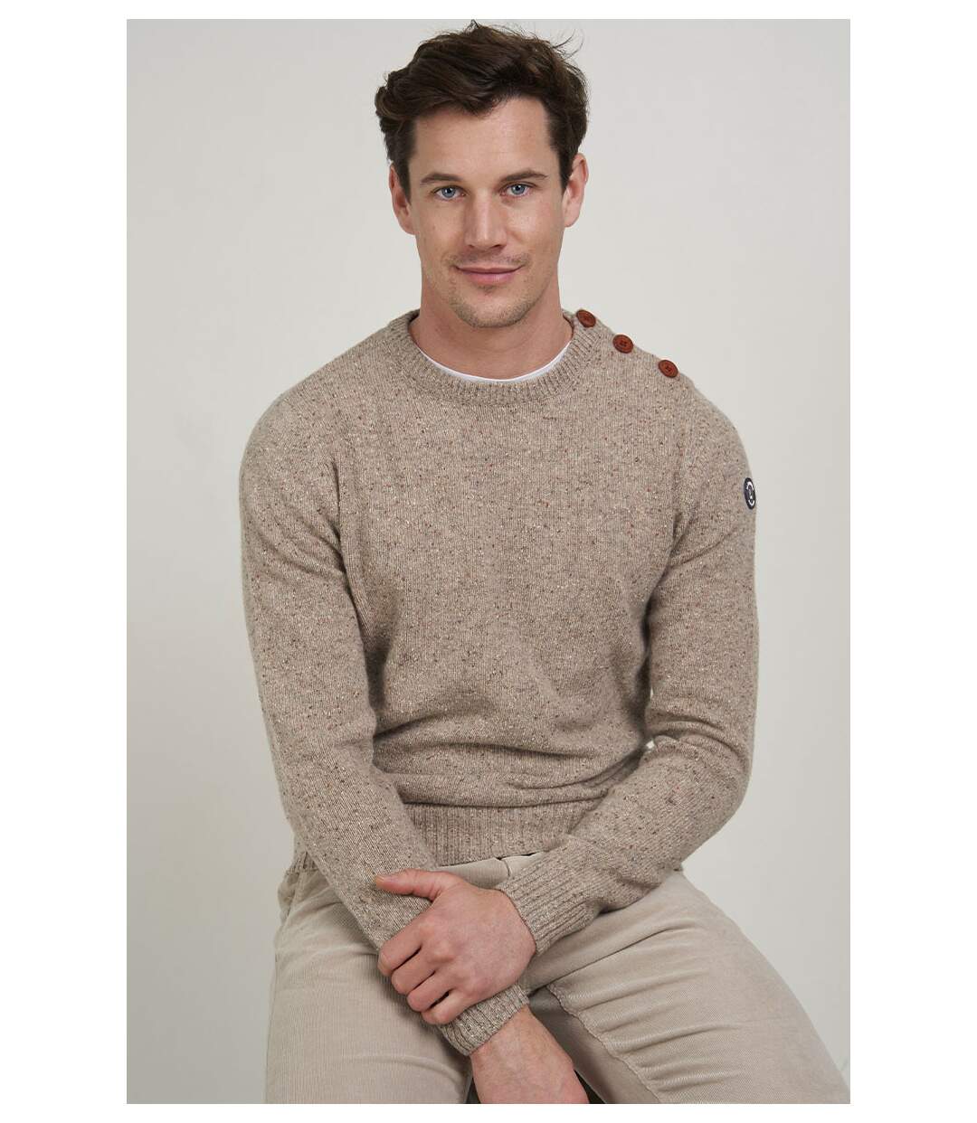 Pull tweedé boutonné
