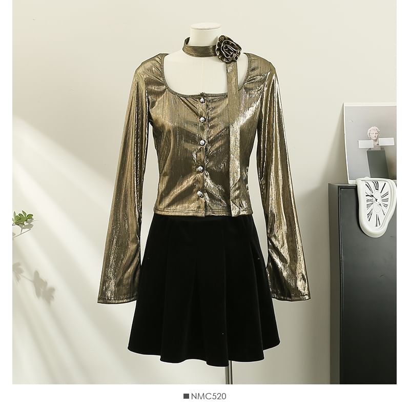 Lemongrass - Metallic T-shirt met knoopjes en sjerp