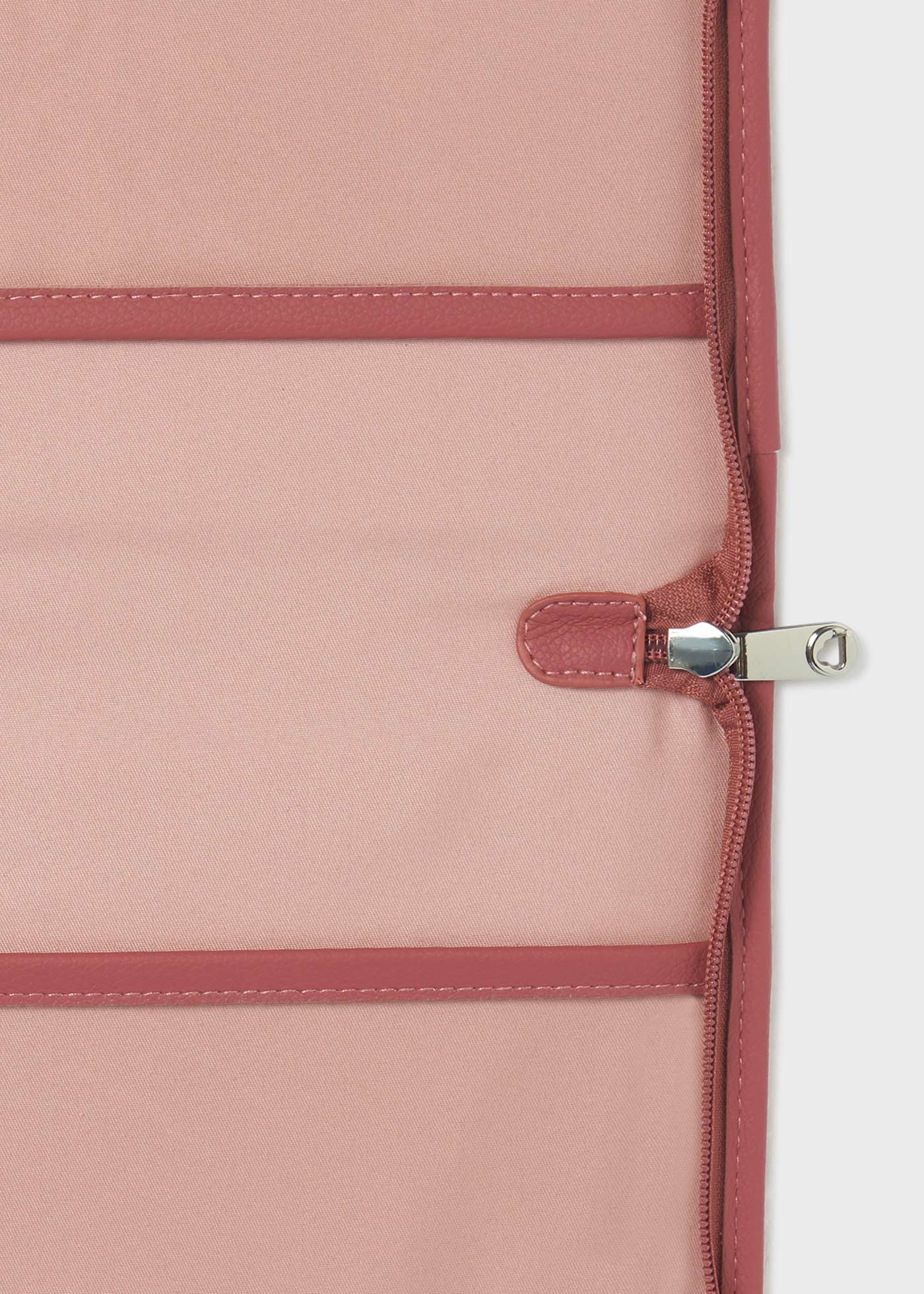 Porta-documentos com estampa de bebê