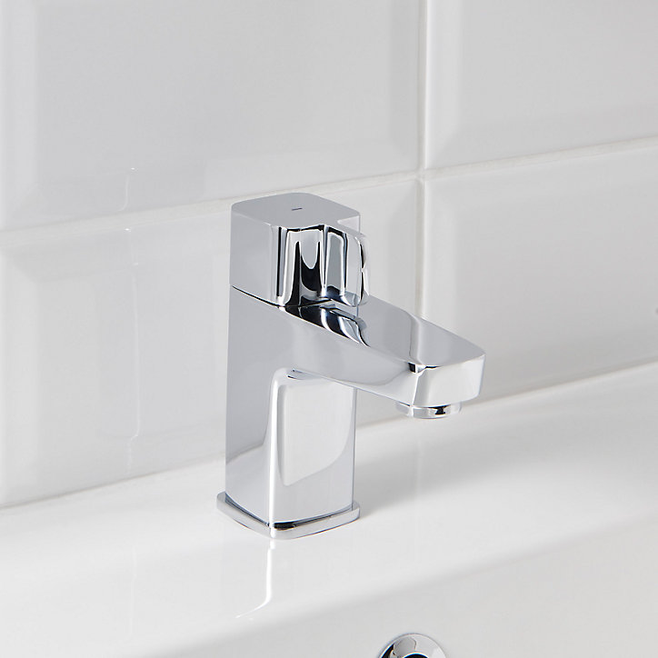 Robinet de lave-mains eau froide GoodHome Teesta S