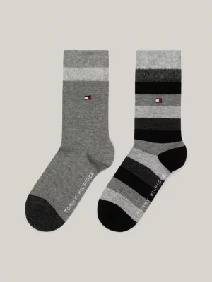 Pacote com 2 pares de meias clássicas listradas